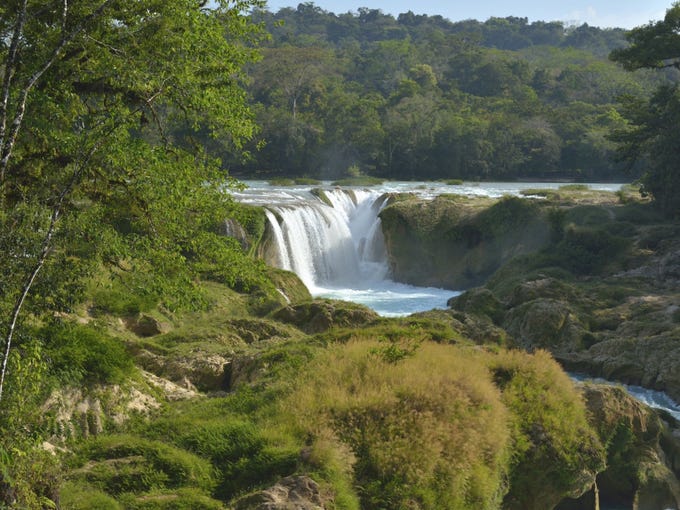 Cascadas Las Nubes, México.