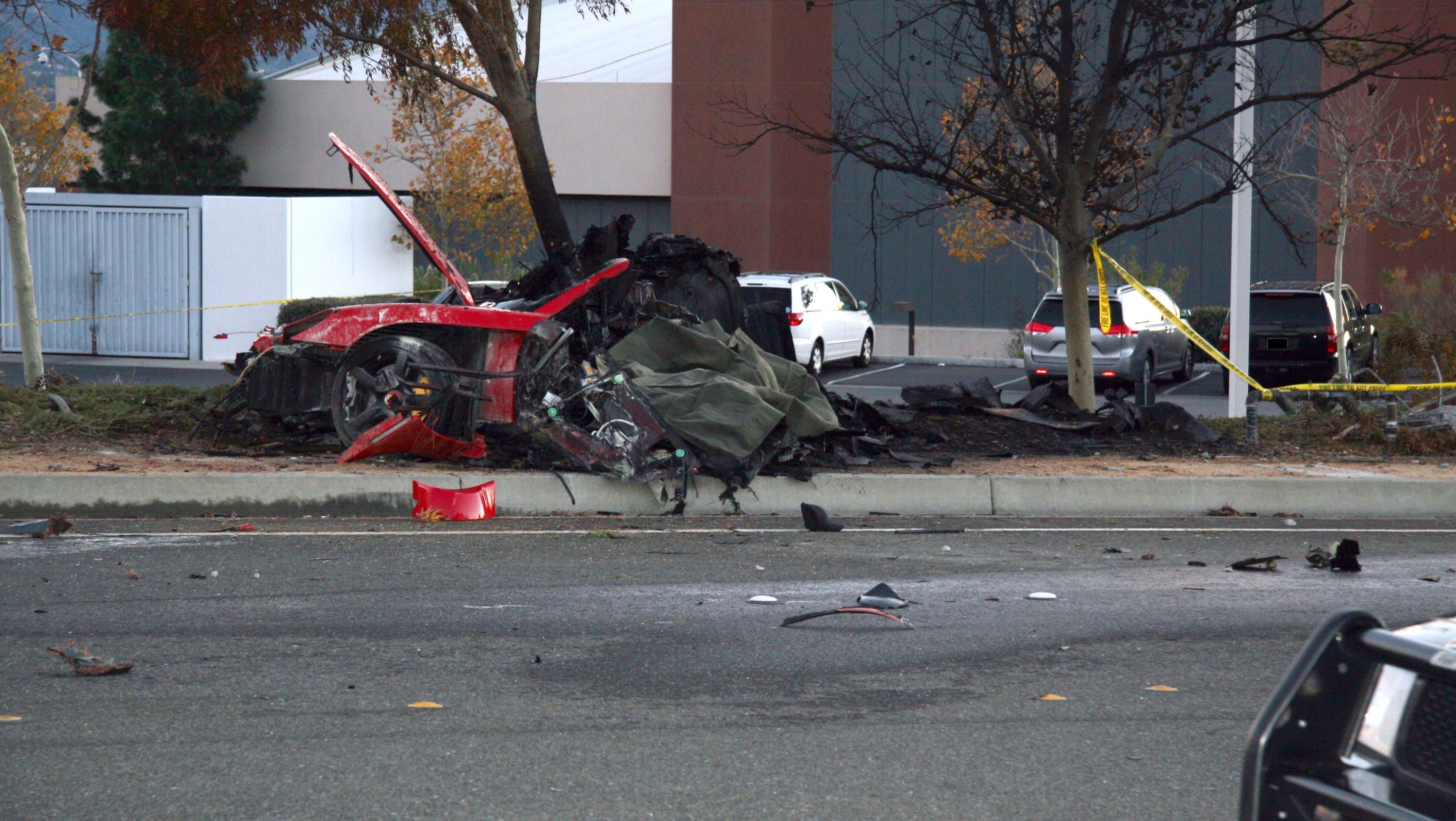 moord Likken Verplicht Porsche sued over crash that killed Paul Walker