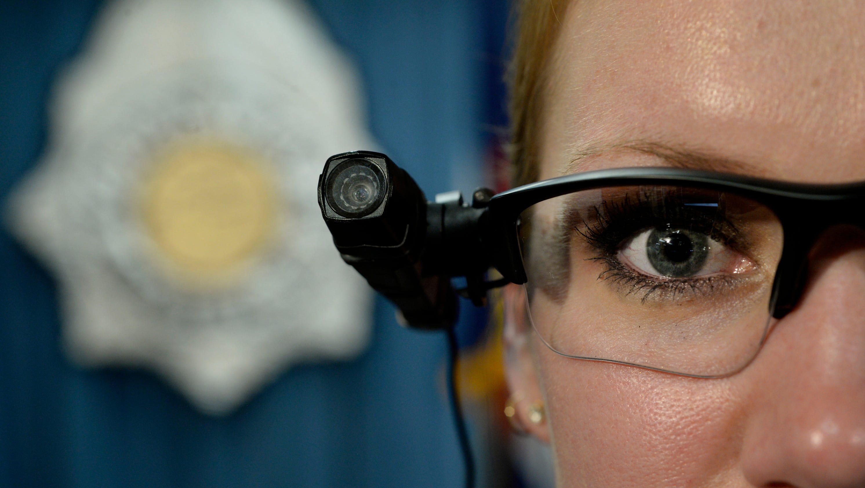 The Pros And Cons To Wear Police Body Cameras