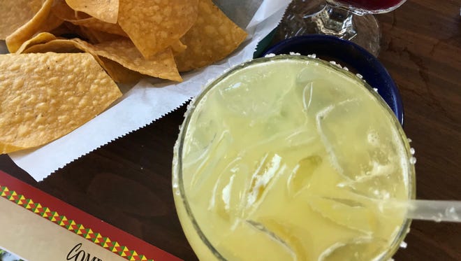Sabor A Mexico offers a full bar and an extensive Mexican menu in North Fort Myers.