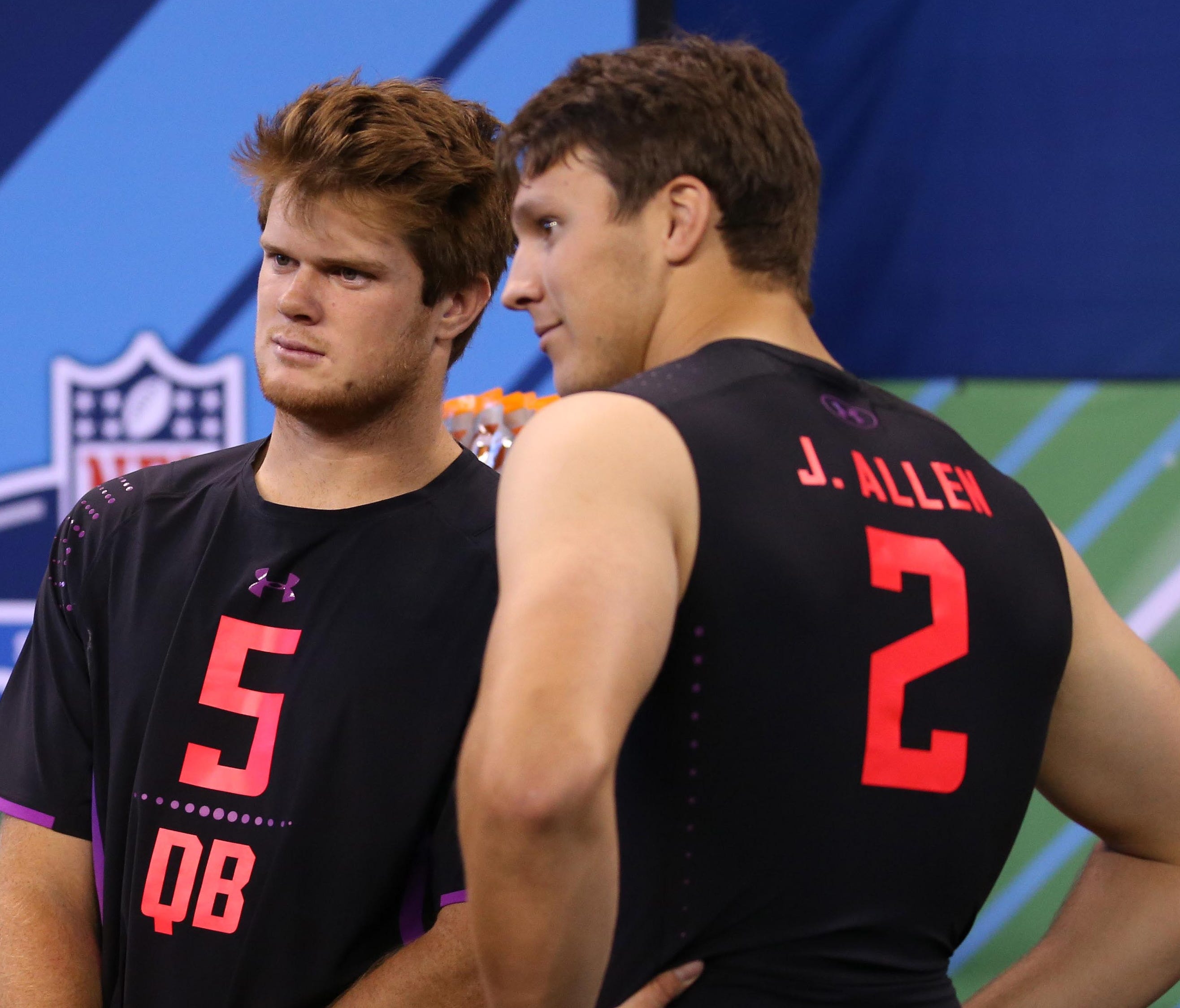 USC QB Sam Darnold (5) didn't throw at the NFL scouting combine Saturday. But Wyoming's Josh Allen sure did.