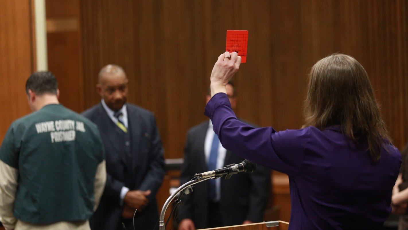 Soccer player gets 815 years at emotional sentencing in referee death