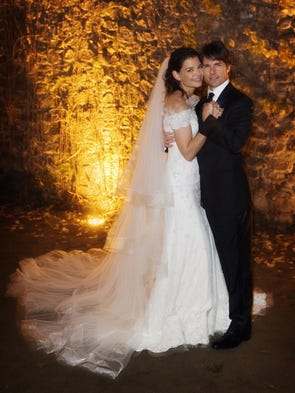 Tom Cruise and actress Katie Holmes pose in their wedding