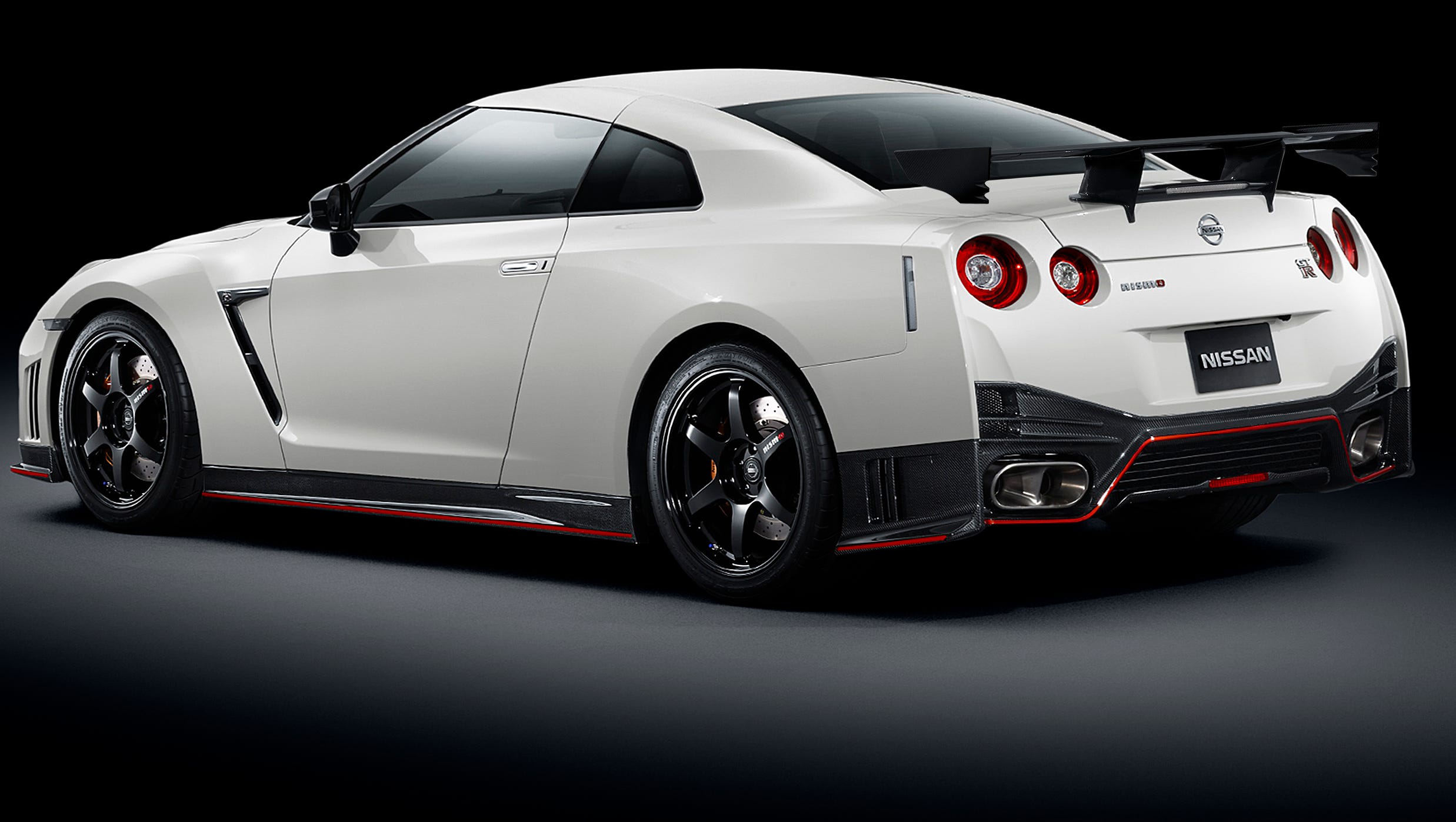 Nissan shows off new GT-R sports car in Tokyo