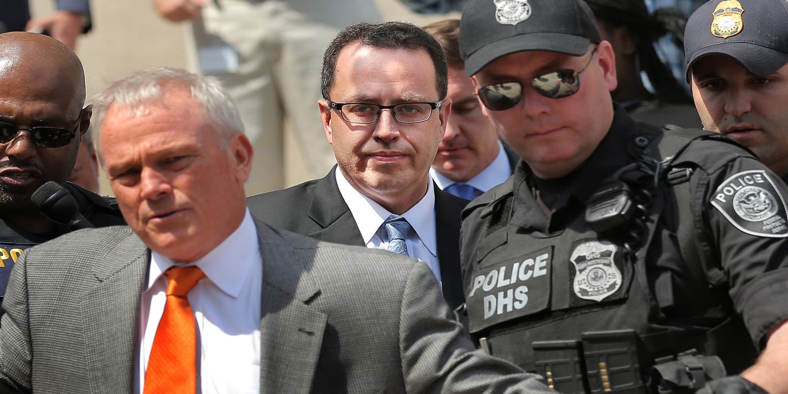 1600px x 800px - Jared Fogle sought out teen sex, child porn