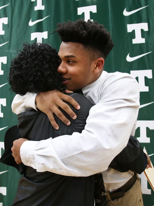 &#39;A big coup&#39; for Purdue as Trinity&#39;s Rondale Moore signs