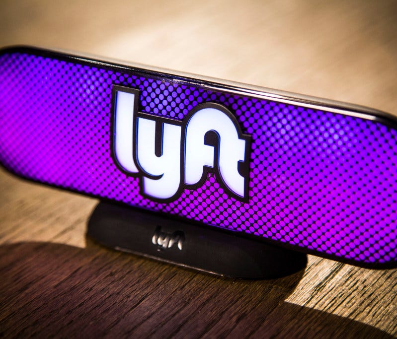 Lyft's new dash-mounted device, called Amp, is aimed at making the pick-up experience more streamlined. Amp replaces Lyft's Glowstache.