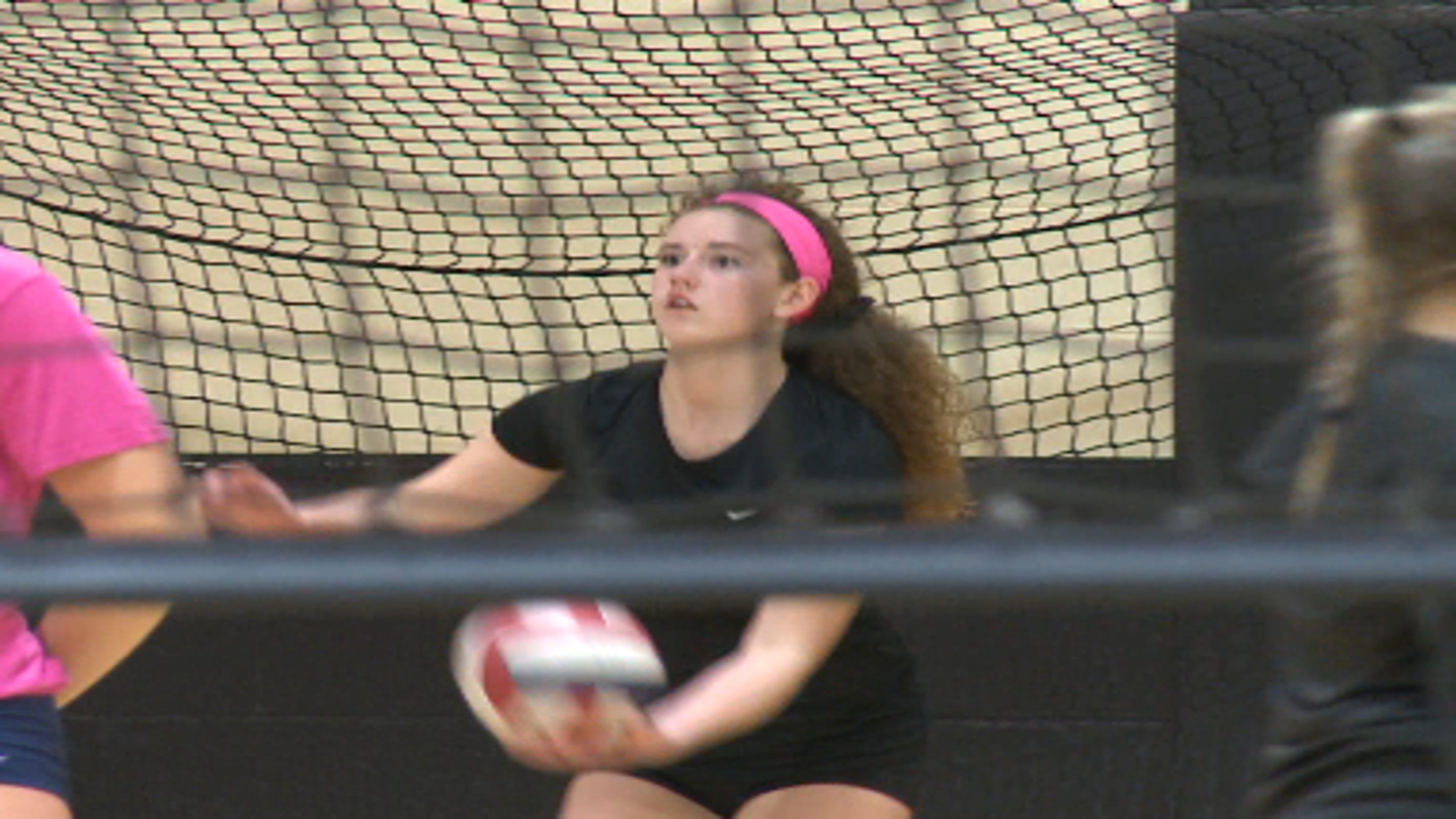 Teen who was near death, now star volleyball player