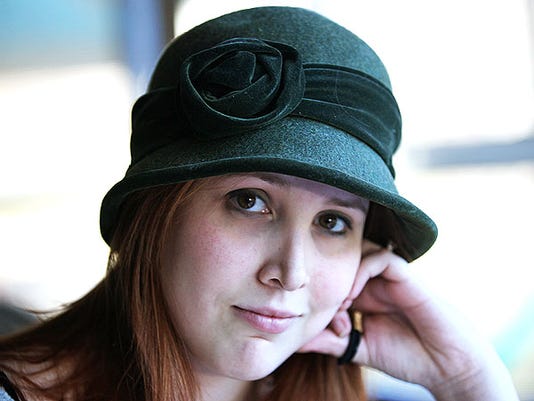 Dylan Farrow sobs her heart out to 'People'