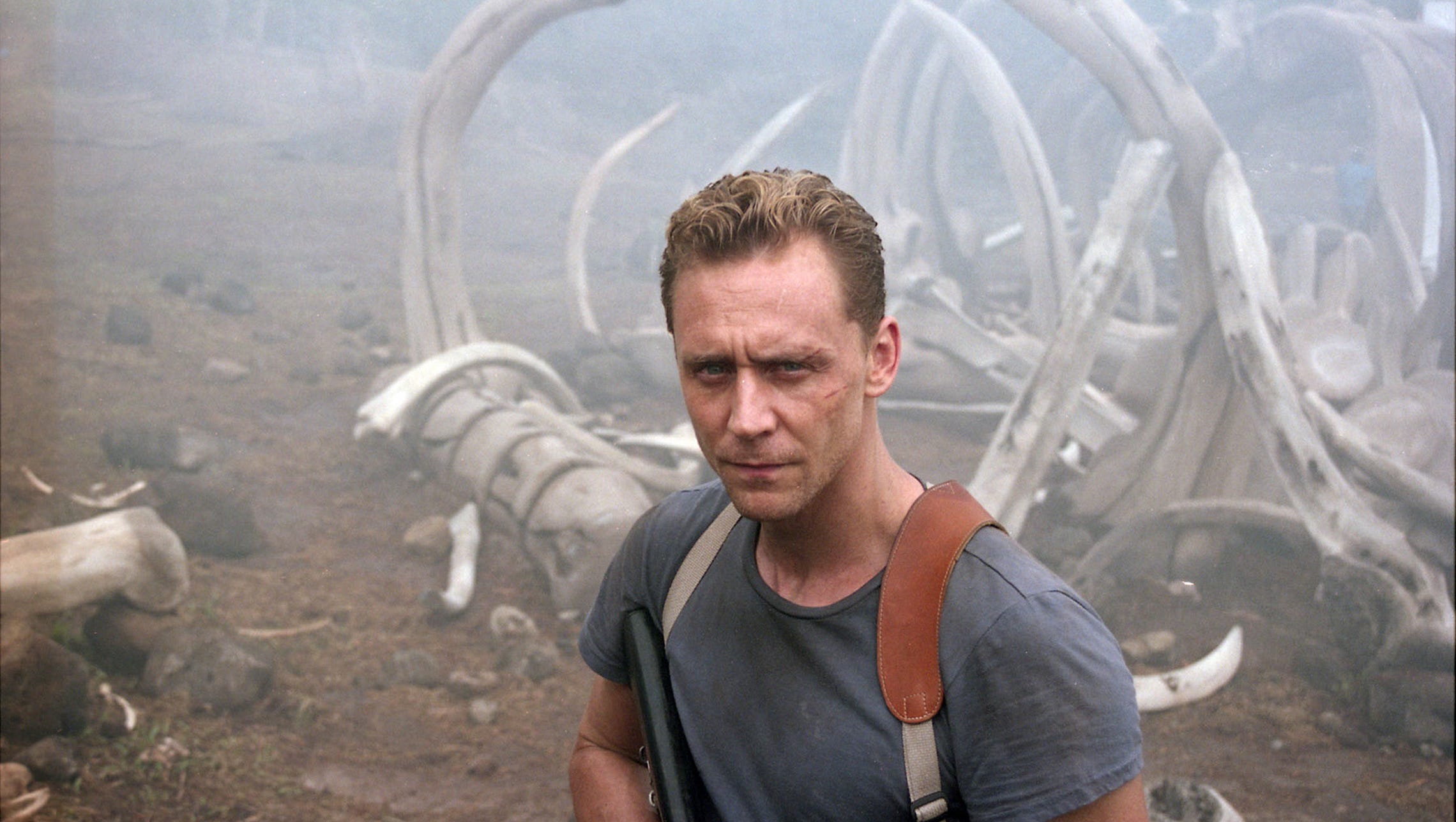 See Brie Larson S Behind The Scenes Photos From Kong Skull Island