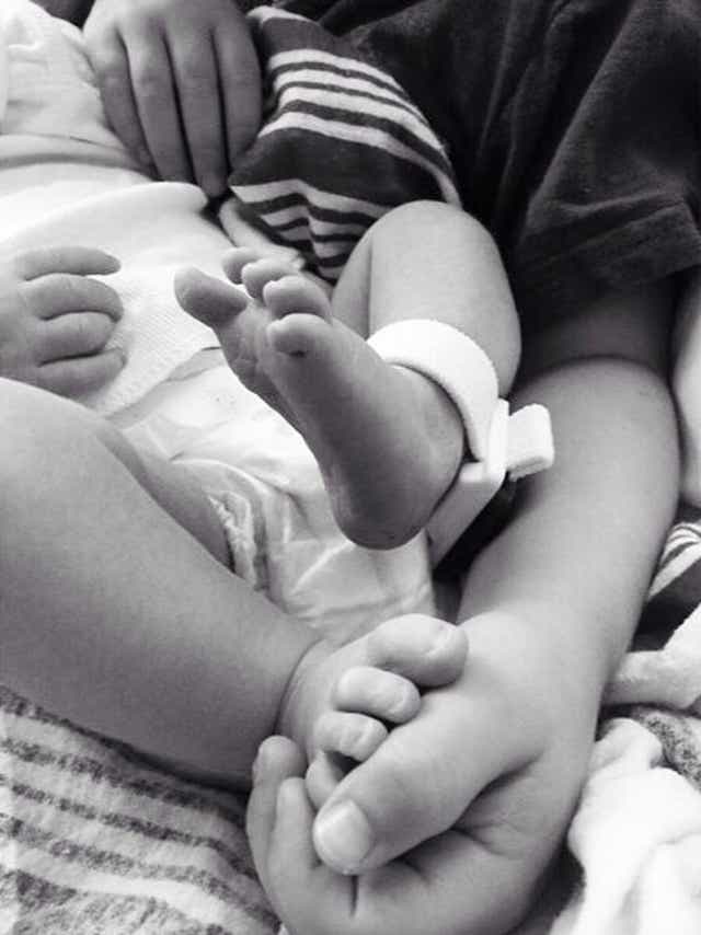 Alyssa Milano Posts First Photo Of Baby Elizabella