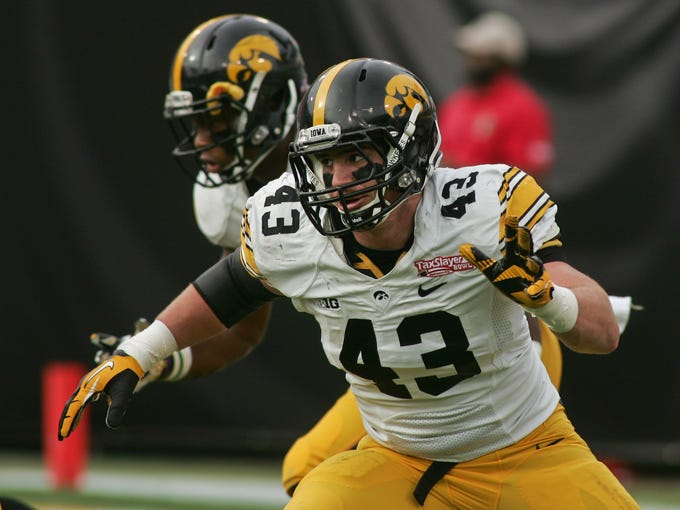 Josey Jewell is part Iowa's new-look linebacking group.