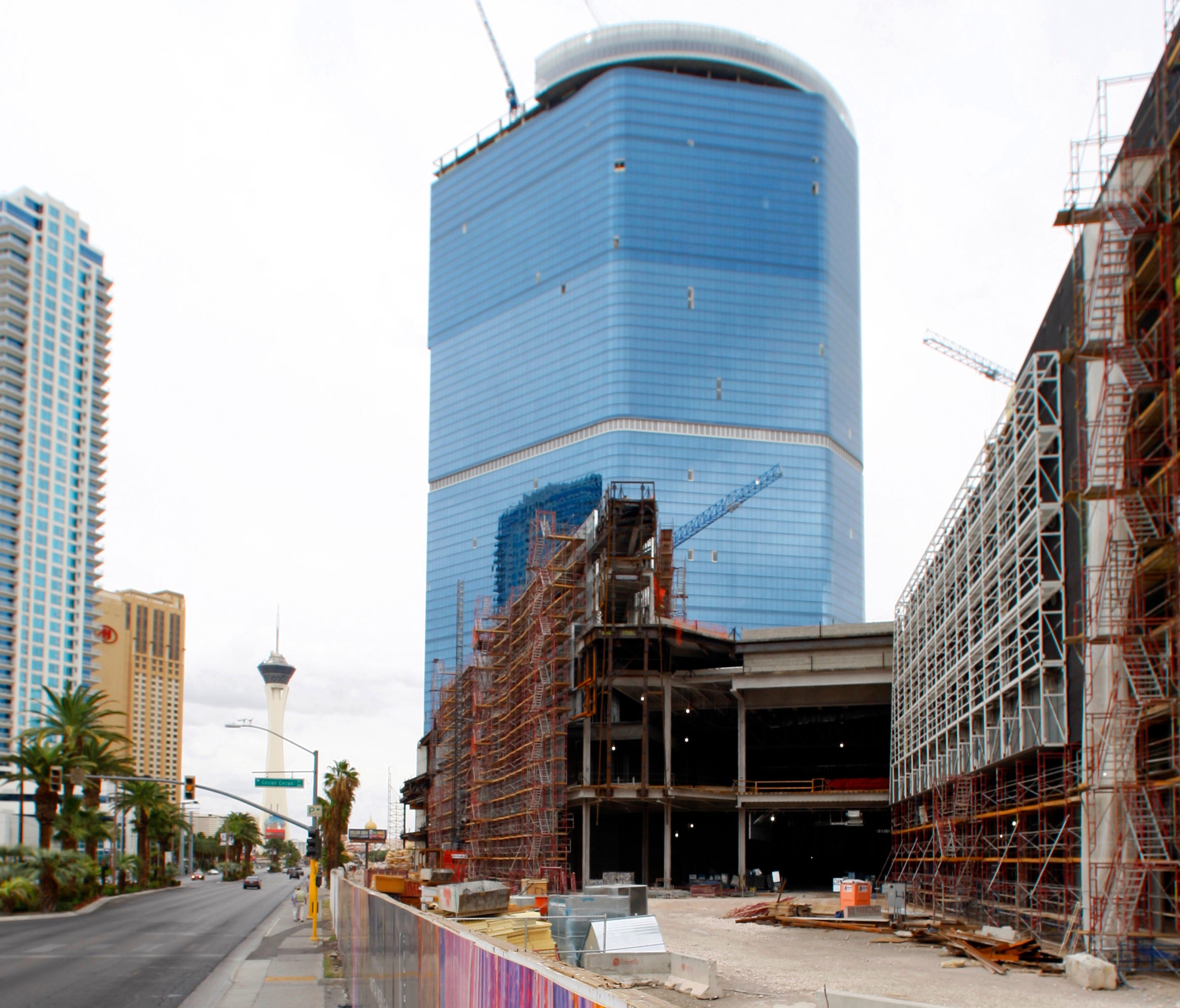 The Fontainebleau Las Vegas casino resort project in Las Vegas stalled in 2009 because of the recession. Marriott International will now take it over to open The Drew Las Vegas.