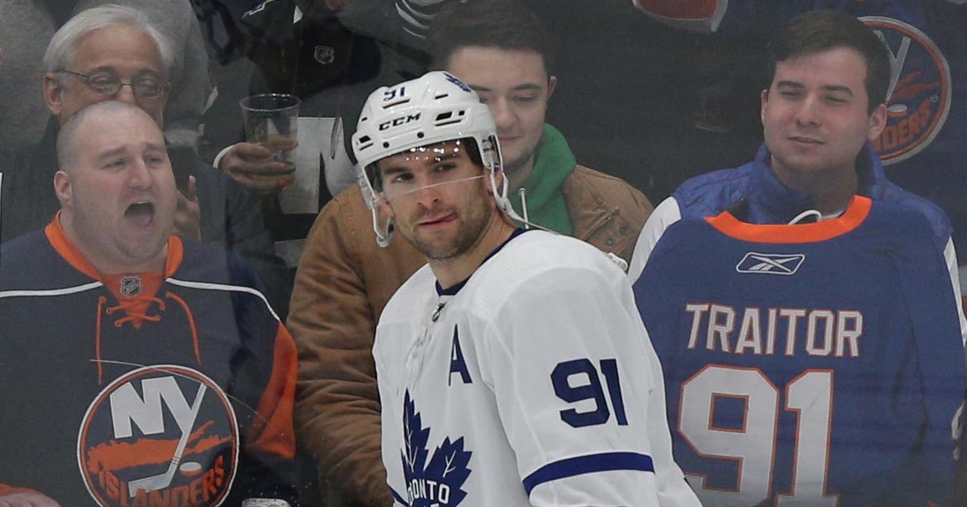 Maple Leafs John Tavares Gets Hostile Reaction In Long