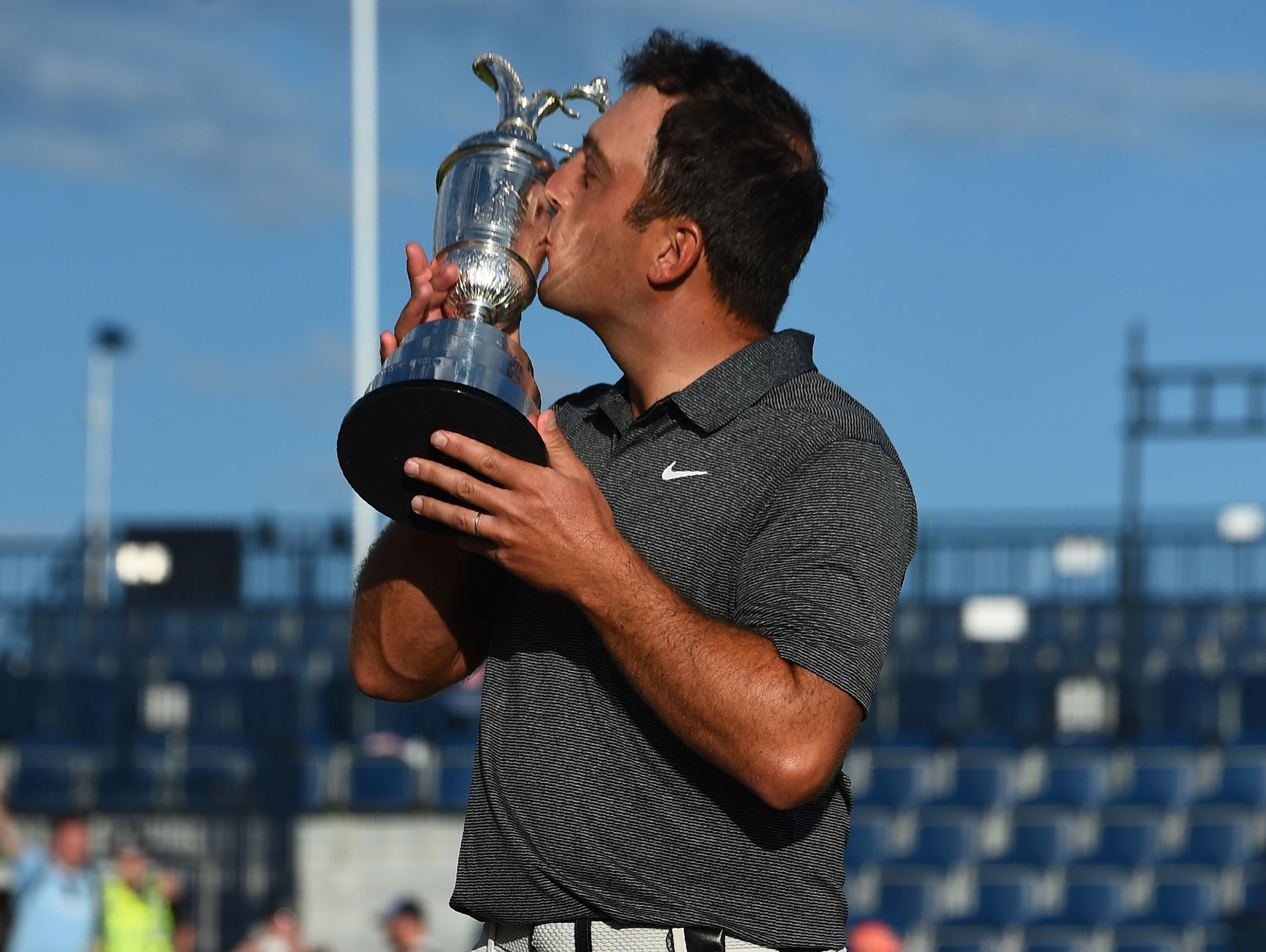 636678678959765244-molinari-trophy0722.J