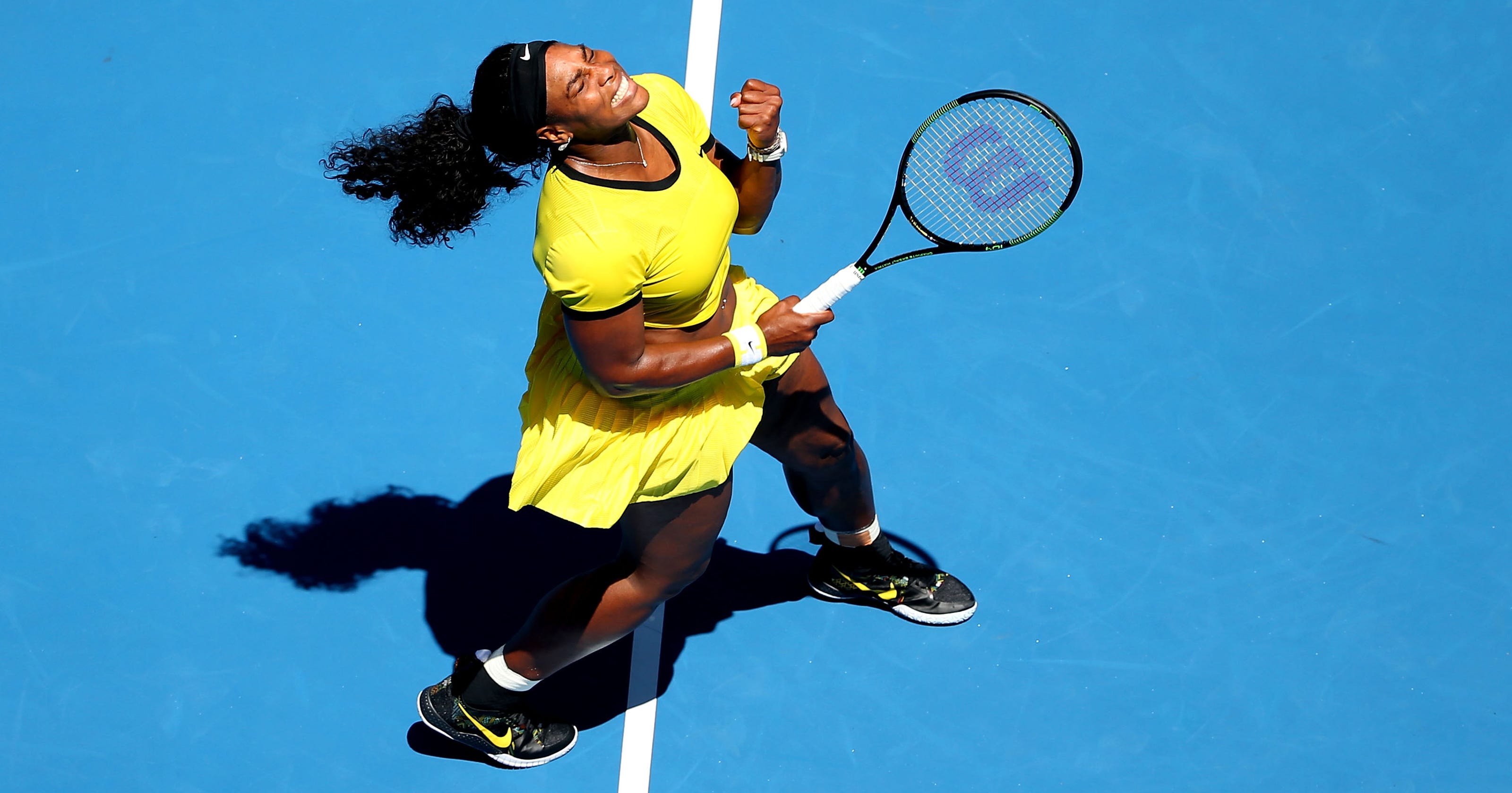 Serena Williams earns first victory in months at Australian Open3200 x 1680