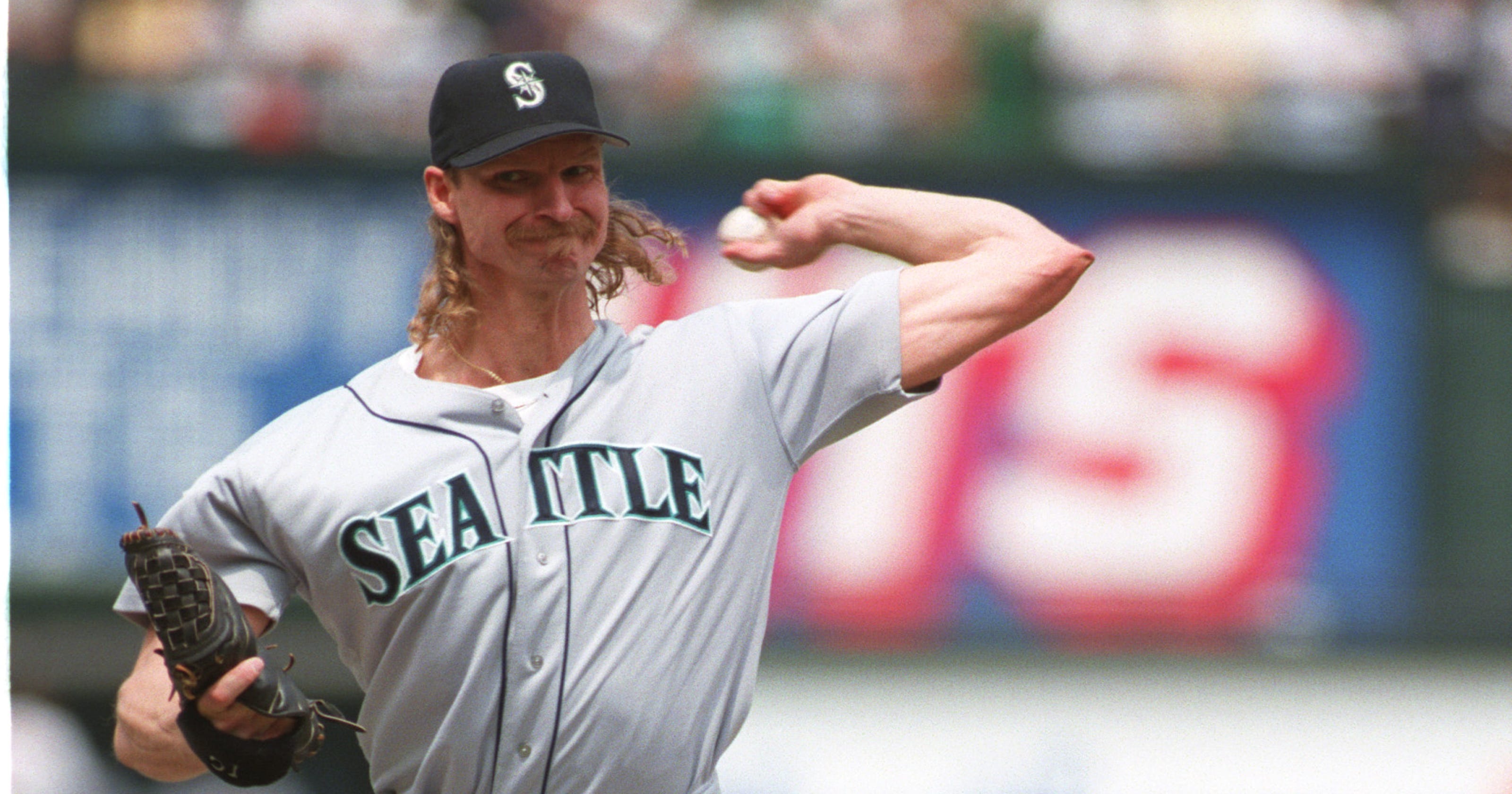 Hall of Fame case Randy Johnson towers above standard