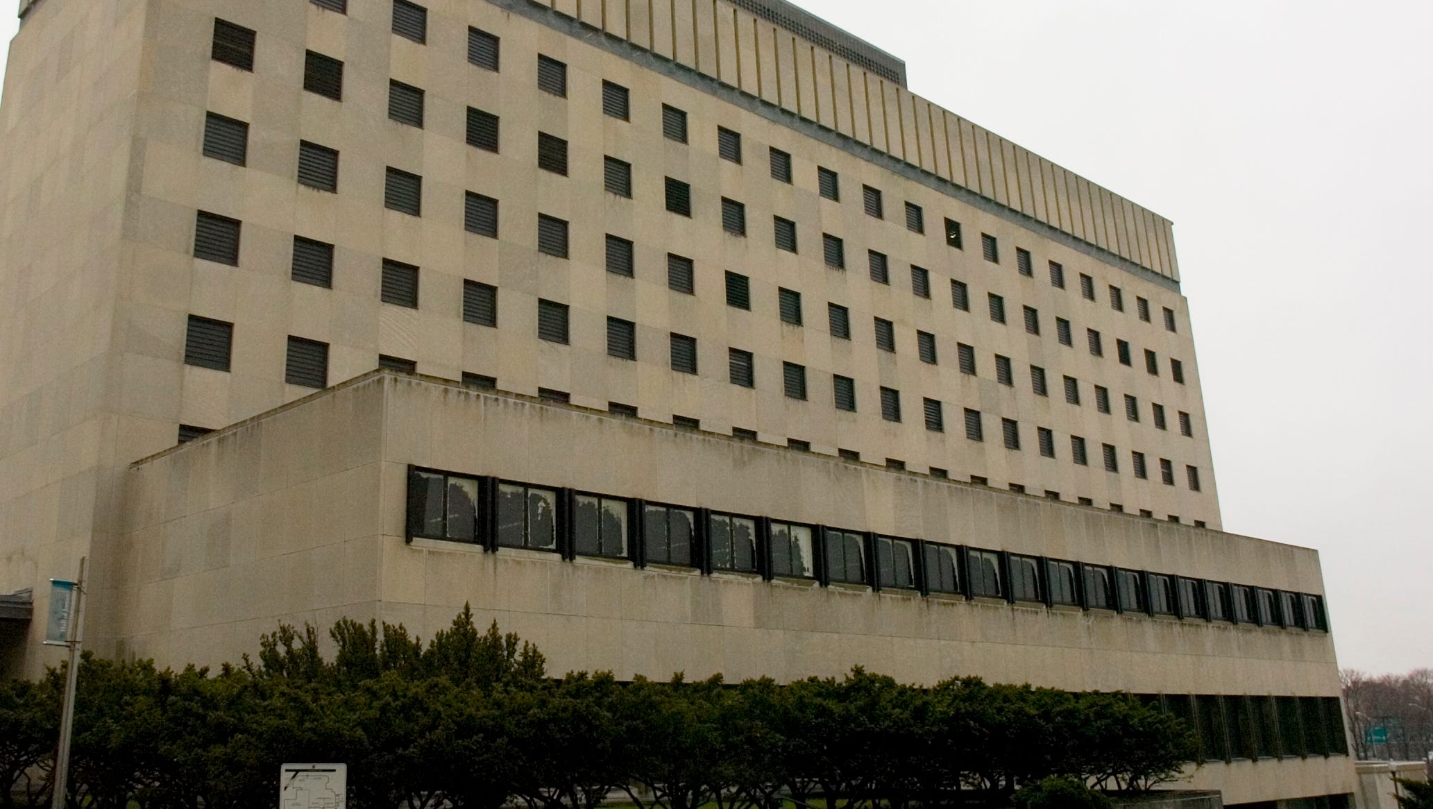 Four Monroe County inmates, deputy injured in medical event at jail