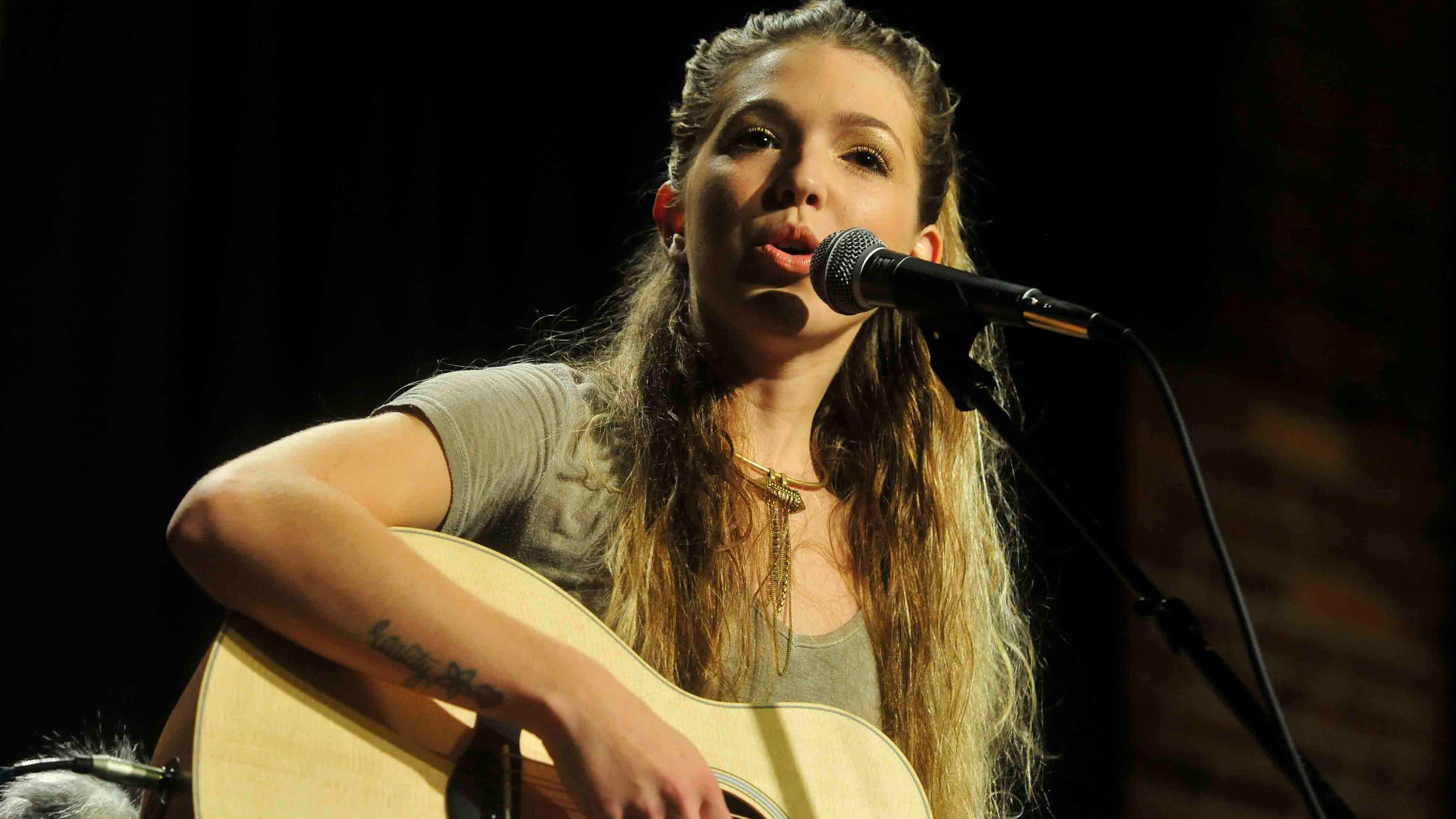 Emily Reeves sets herself apart from famous family