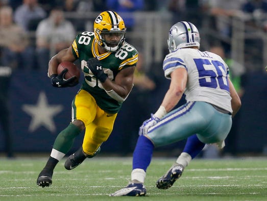 Green Bay Packers running back Ty Montgomery (88) runs