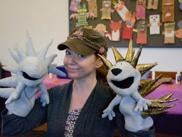 Meet Stacey Gordon The Phoenix Mom Who Plays Sesame Street S First Character With Autism