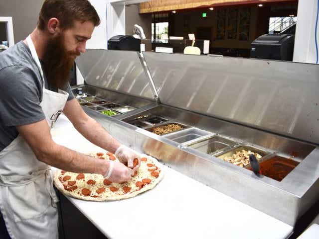 Dining Out Fratelli S Pizza A Slice Of Tradition