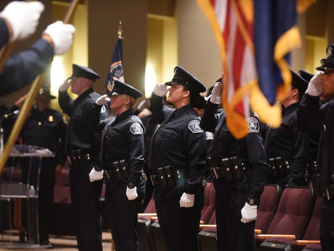 Detroit Police Dept. graduates new officers