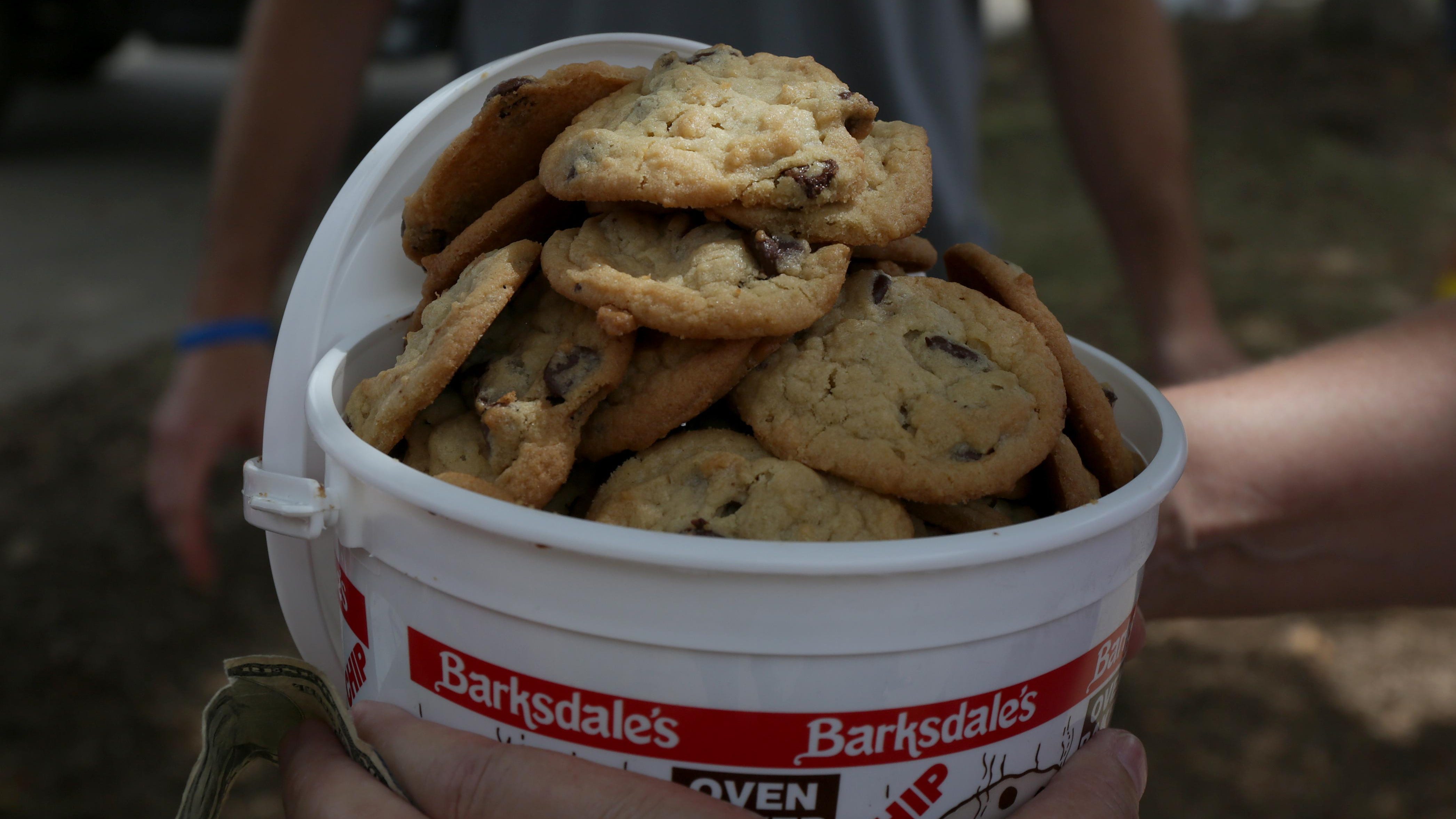 Barksdale State Fair Cookies makes Valentine's Day cookie buckets