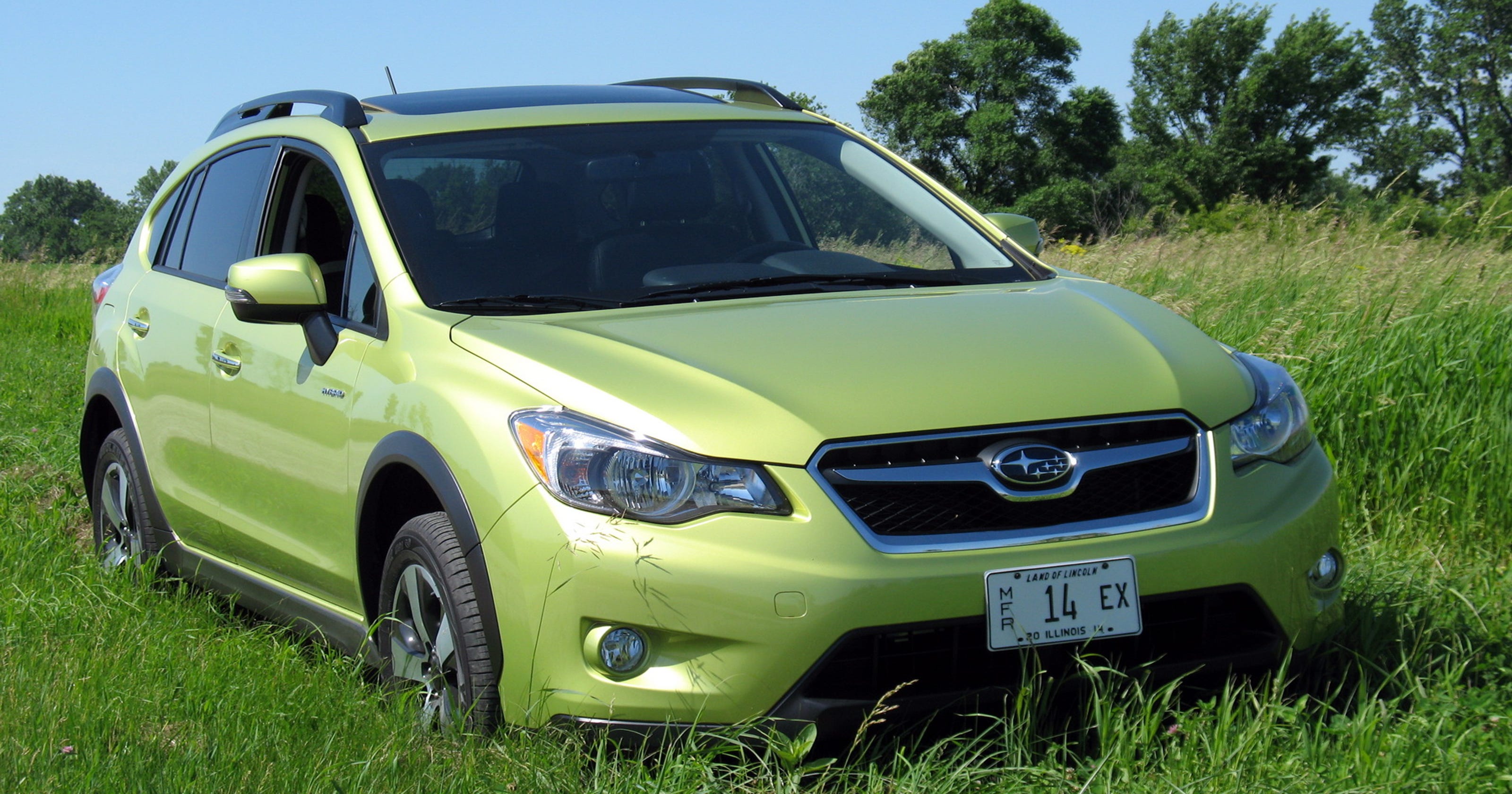 Inexpensively economical 2015 Subaru XV Crosstrek hybrid crossover