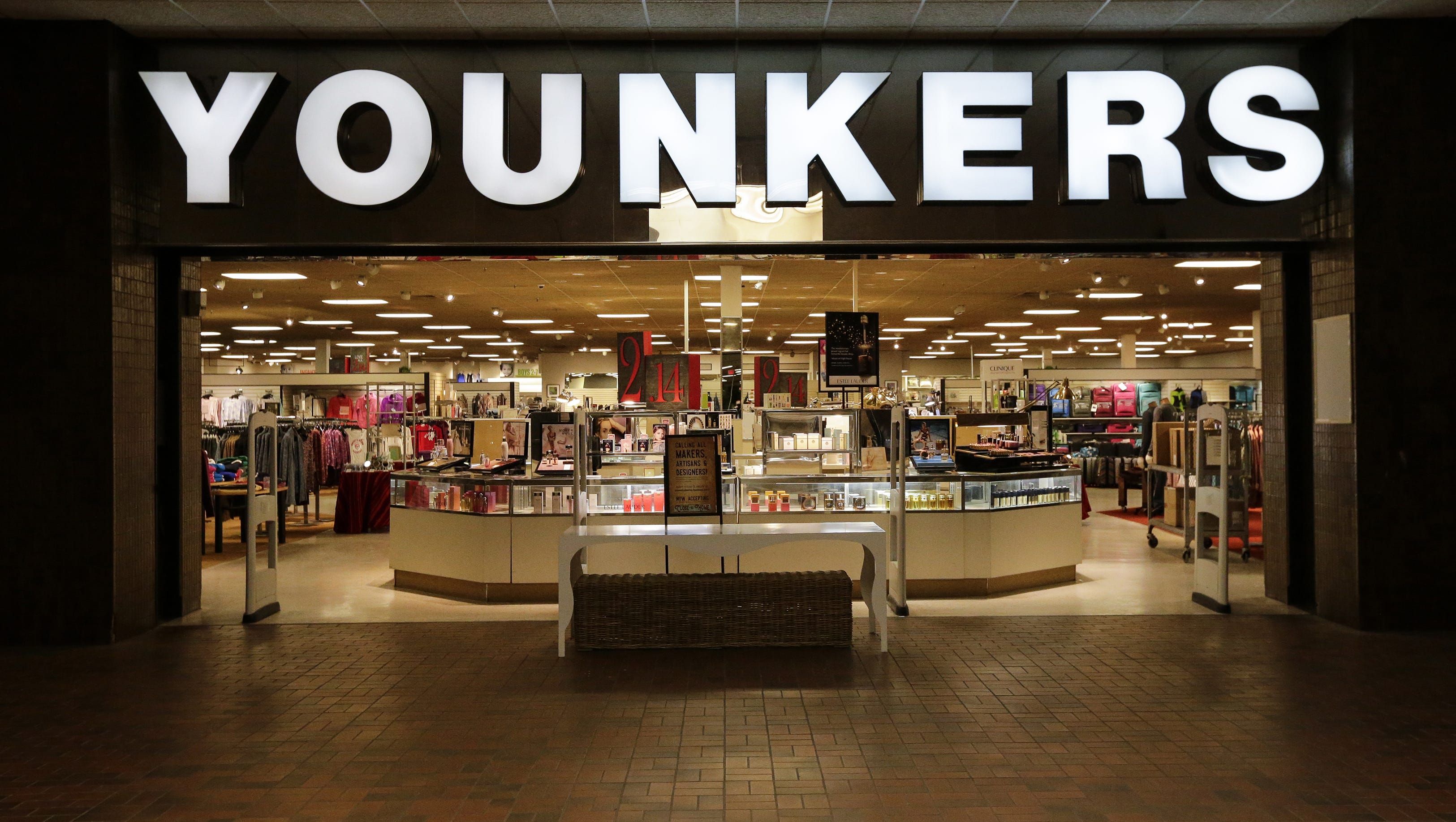 Manitowoc Younkers Closing Likely End Of Shopping Mall Leaders Say