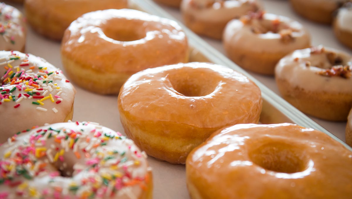 Photos Status Dough doughnut shop opens in Knoxville