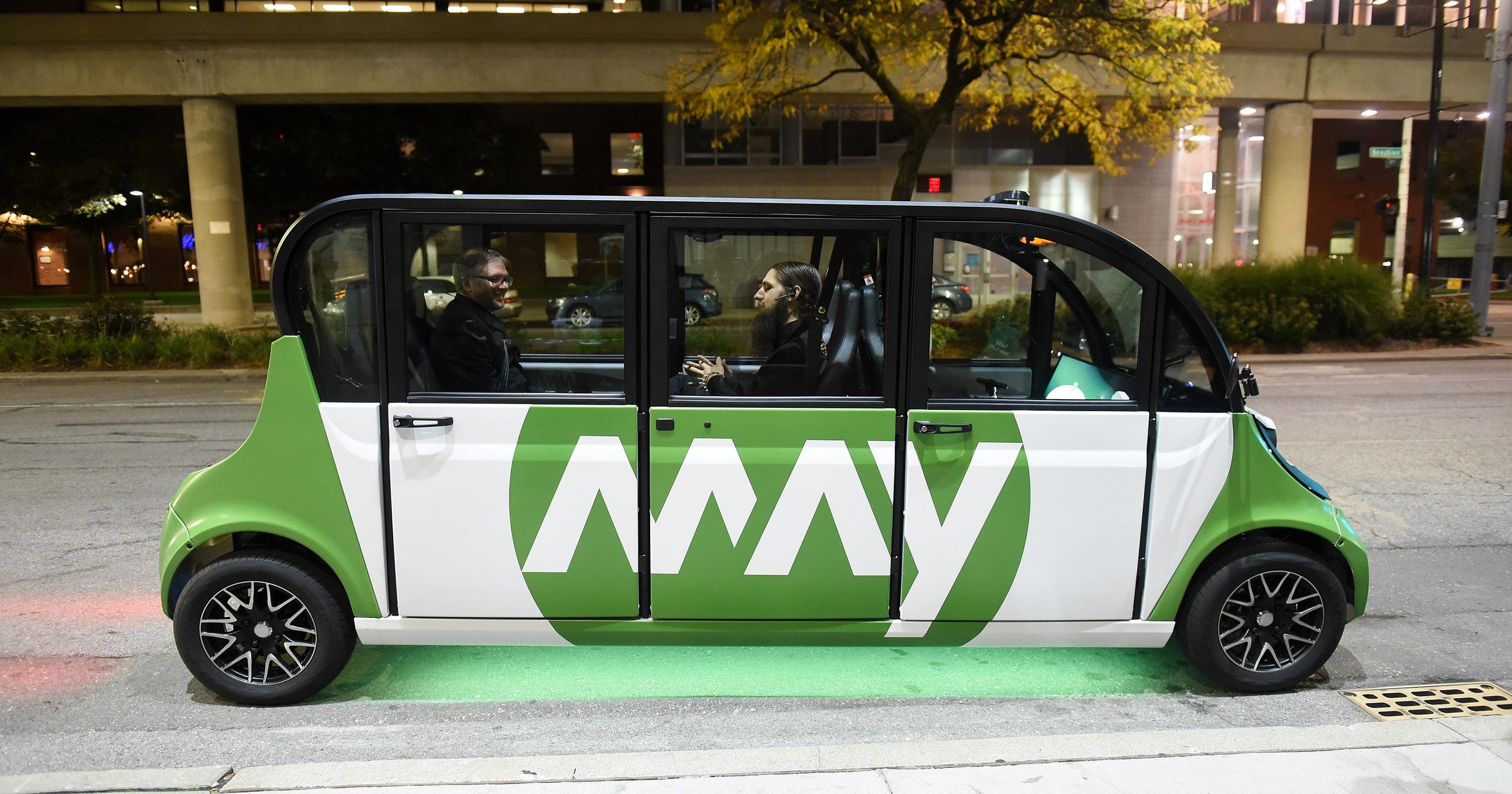 Selfdriving shuttles get first public test in Detroit