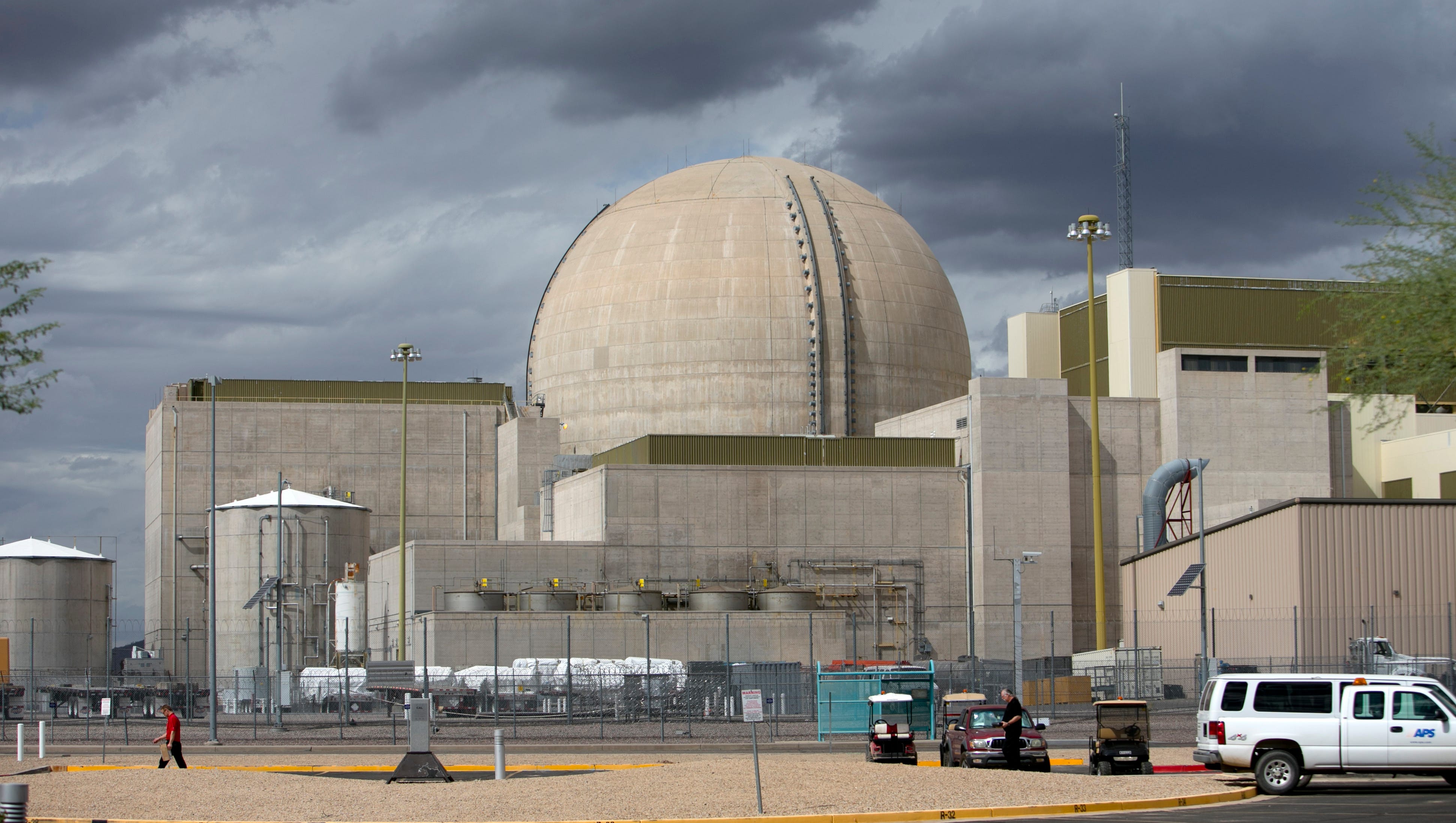 635537492161135092paloverdepowerplant.jpg?width=3200&height=1809