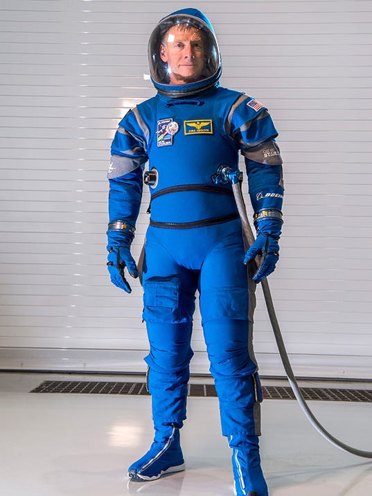 636209530433892142-boeing-space-suit-630.jpg