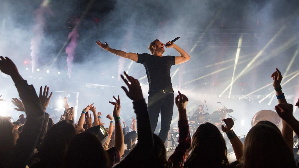 25. Natural &nbsp; &nbsp; &bull; Artist:  Imagine Dragons &nbsp; &nbsp; &bull; Peak position on Hot 100:  13 &nbsp; &nbsp; &bull; Total weeks on Hot 100:  19