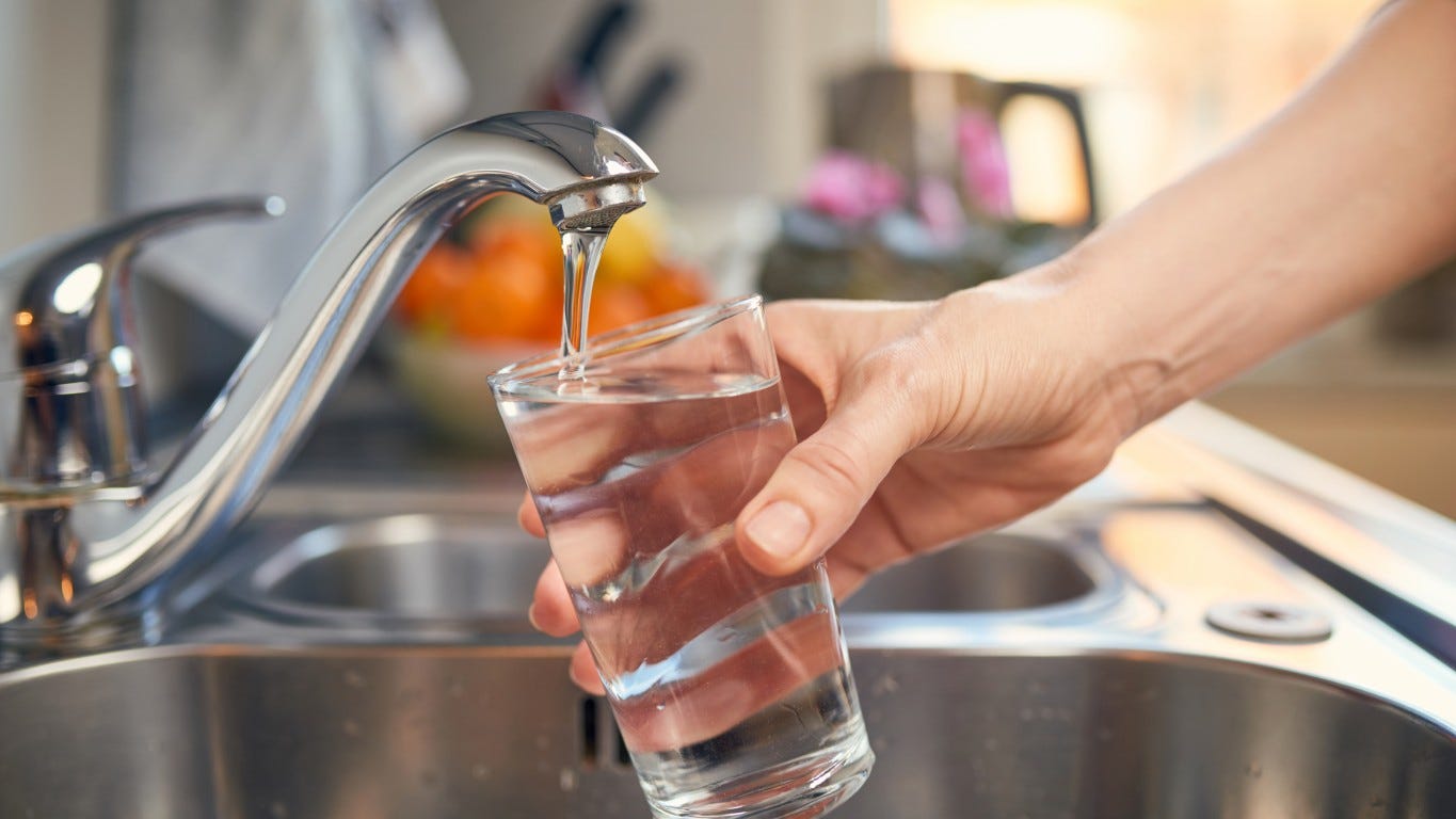Tap water treated with chlorine may produce toxic carcinogens, study suggests - USA TODAY