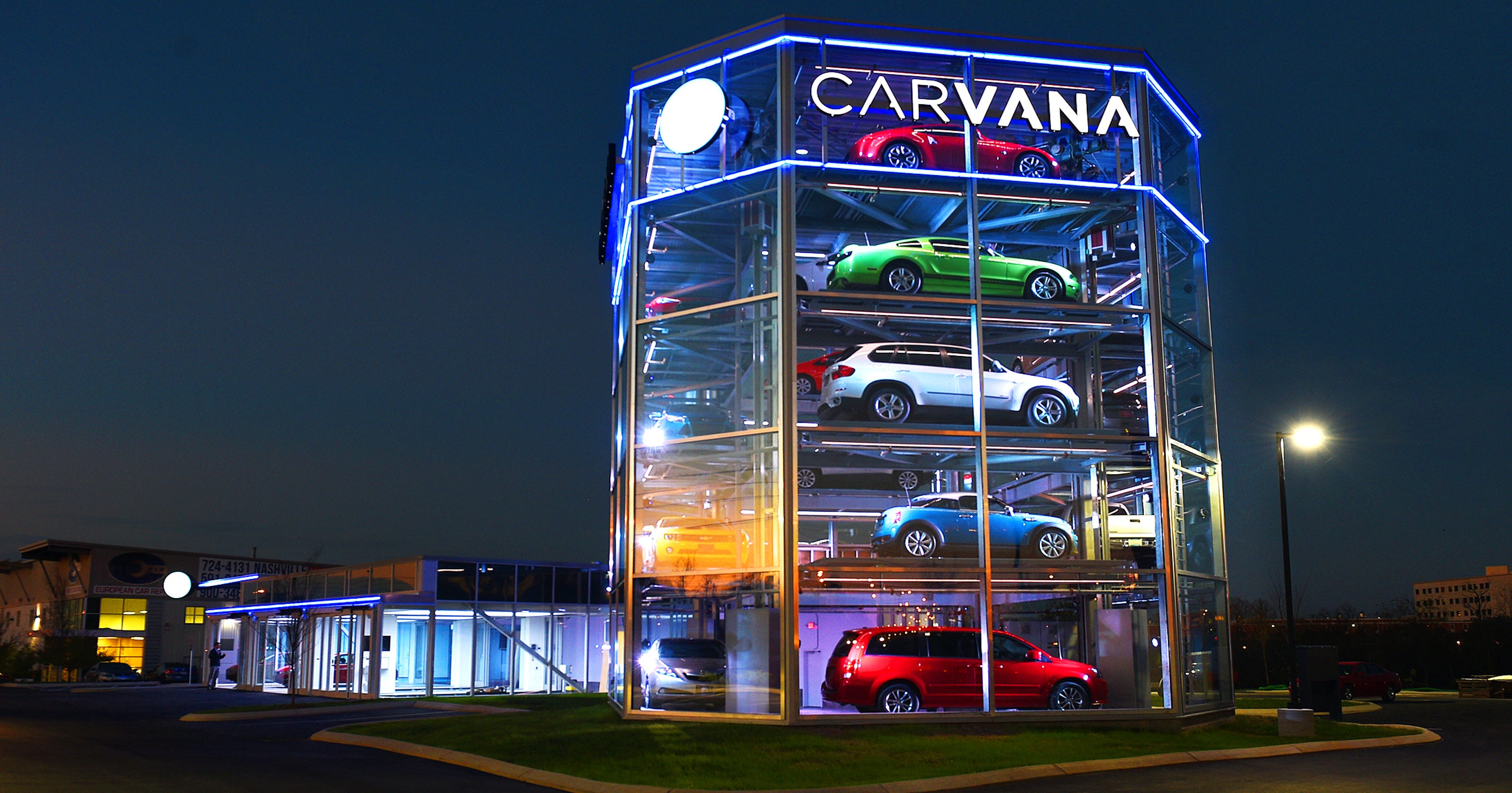 Carvana vending machine spins used car industry on new path