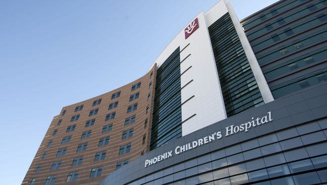 Dignity Health and Phoenix Children’s Hospital plan a five-story hospital tower in Gilbert that will include two dozen labor and delivery rooms and an emergency department for pregnant women.