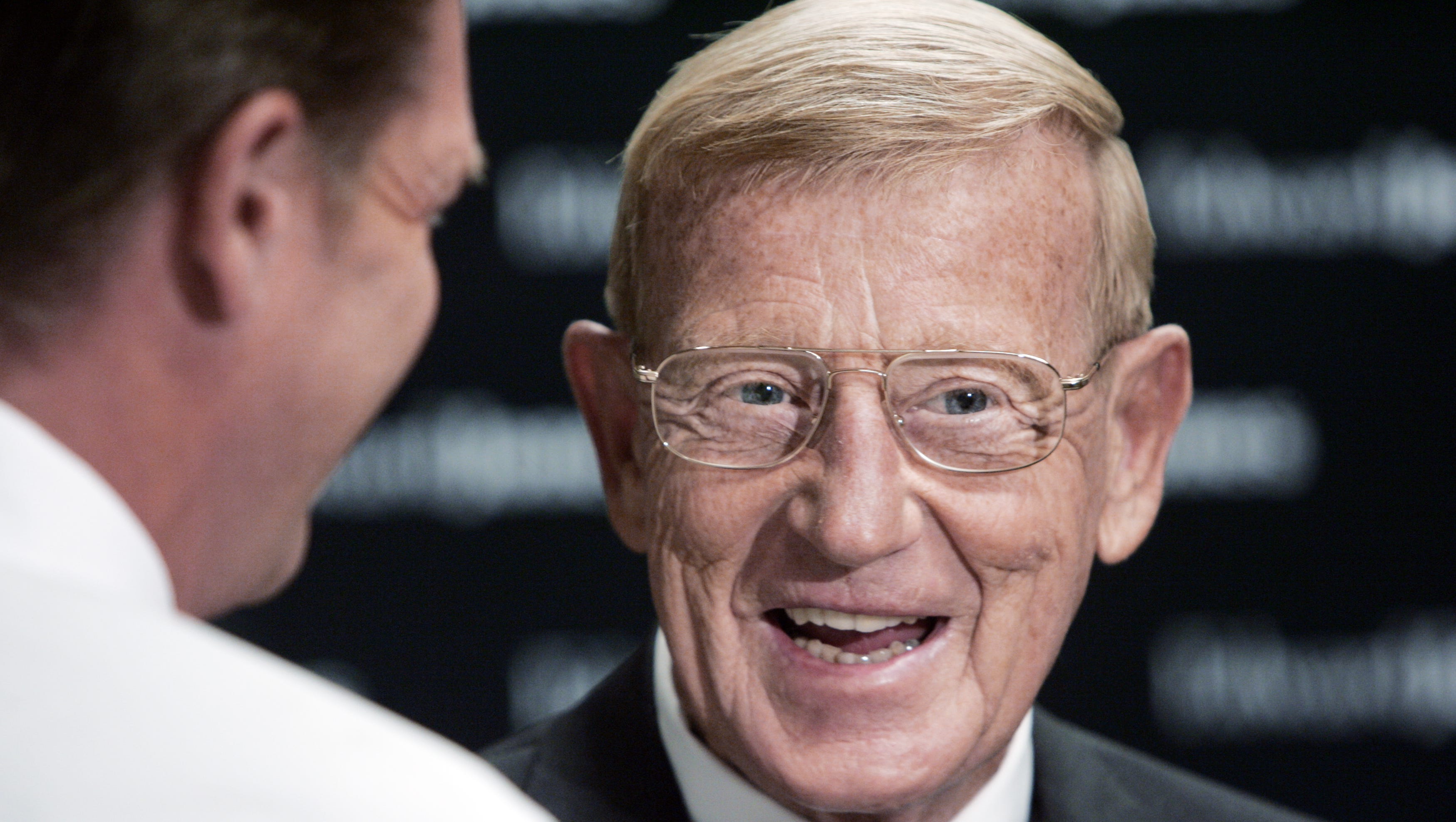Notre Dame S Lou Holtz Singed Helmet With Funny Note Selling For 400