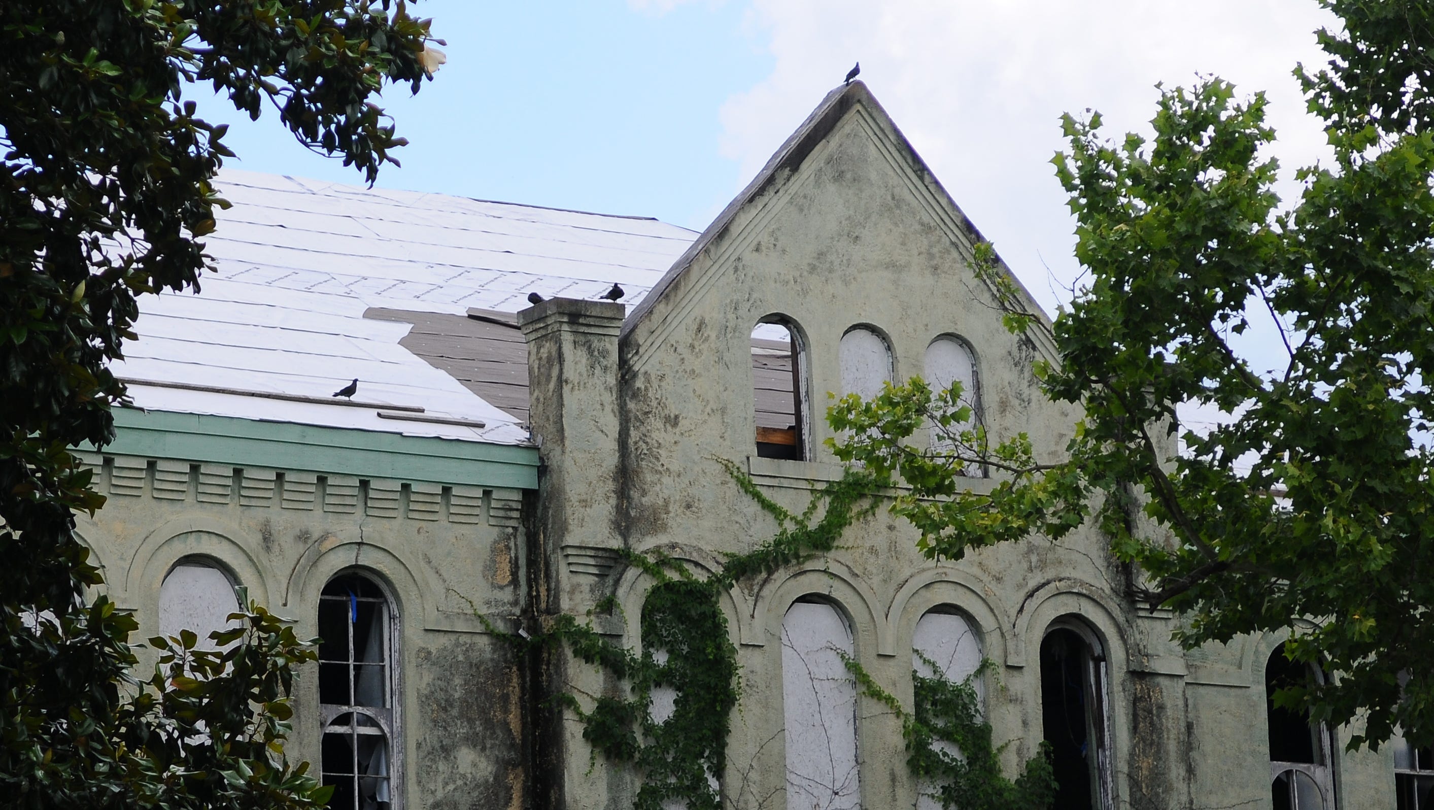 Hattiesburg's historic Eaton School may have interest of investors