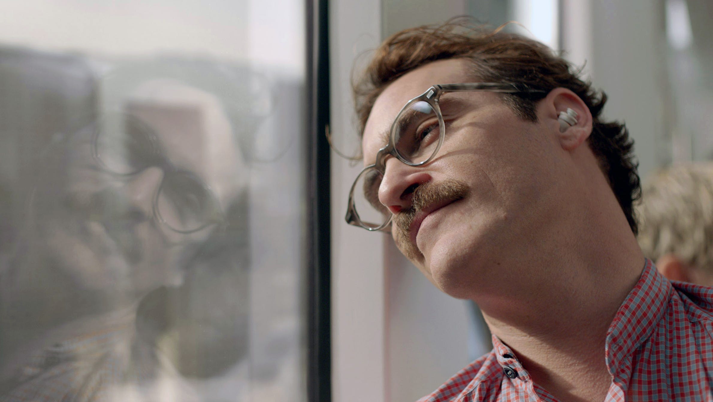Joaquin Phoenix makes a connection with 'Her'