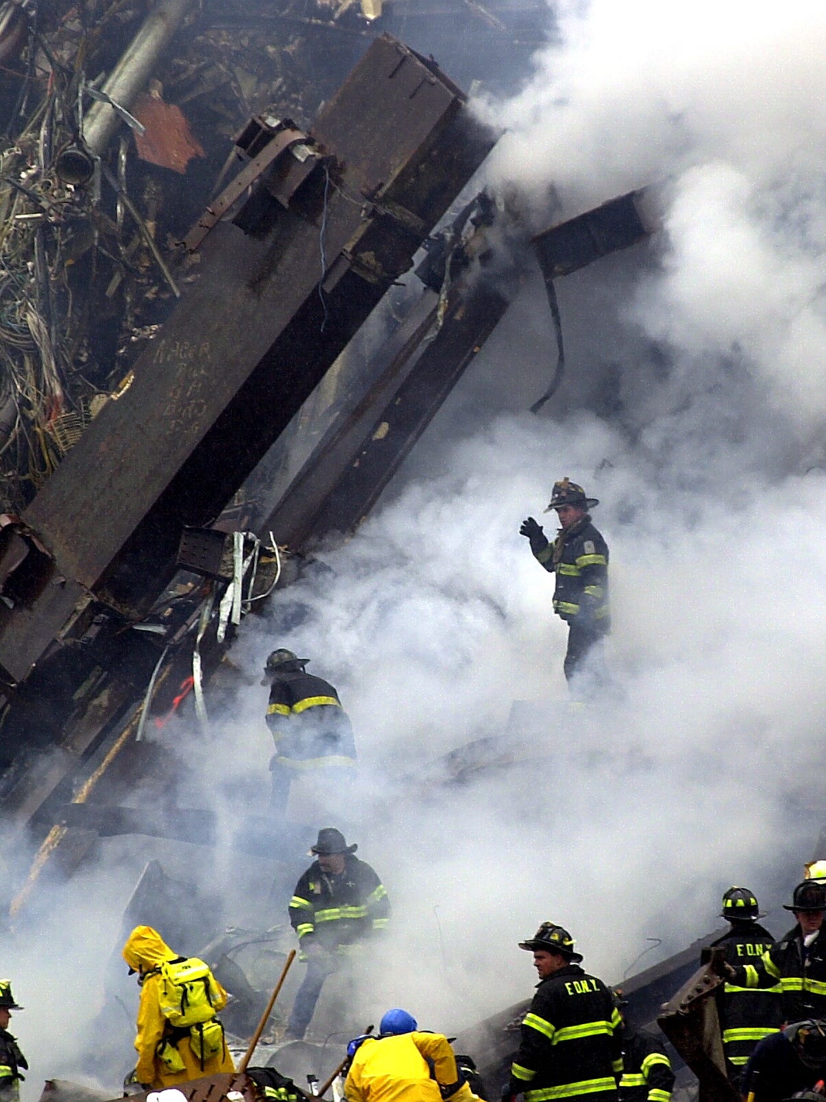 9/11 anniversary: Firefighter uses therapy to help others