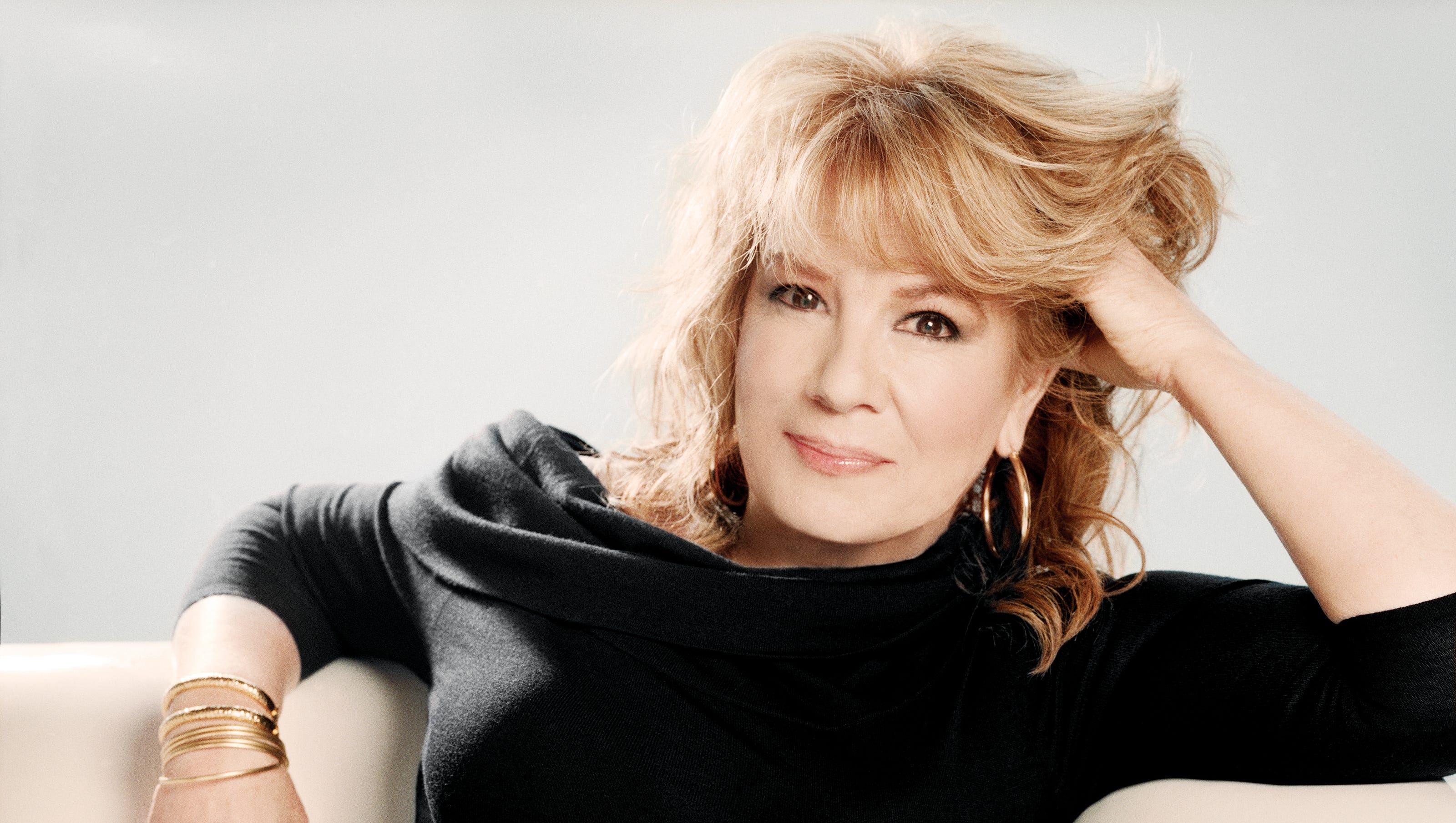 How Vikki Carr's life changed after her husband's dementia diagno...