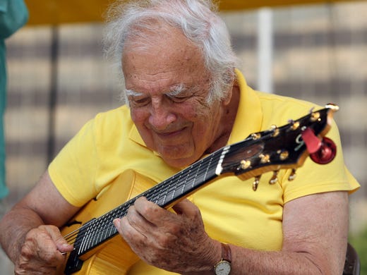 Legendary guitarist Bucky Pizzarelli, a festival favorite
