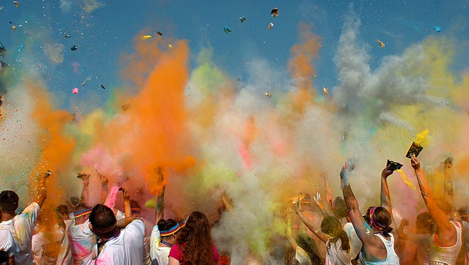 Featured image of post The Color Run Shine Tour Very family friendly and super tropical