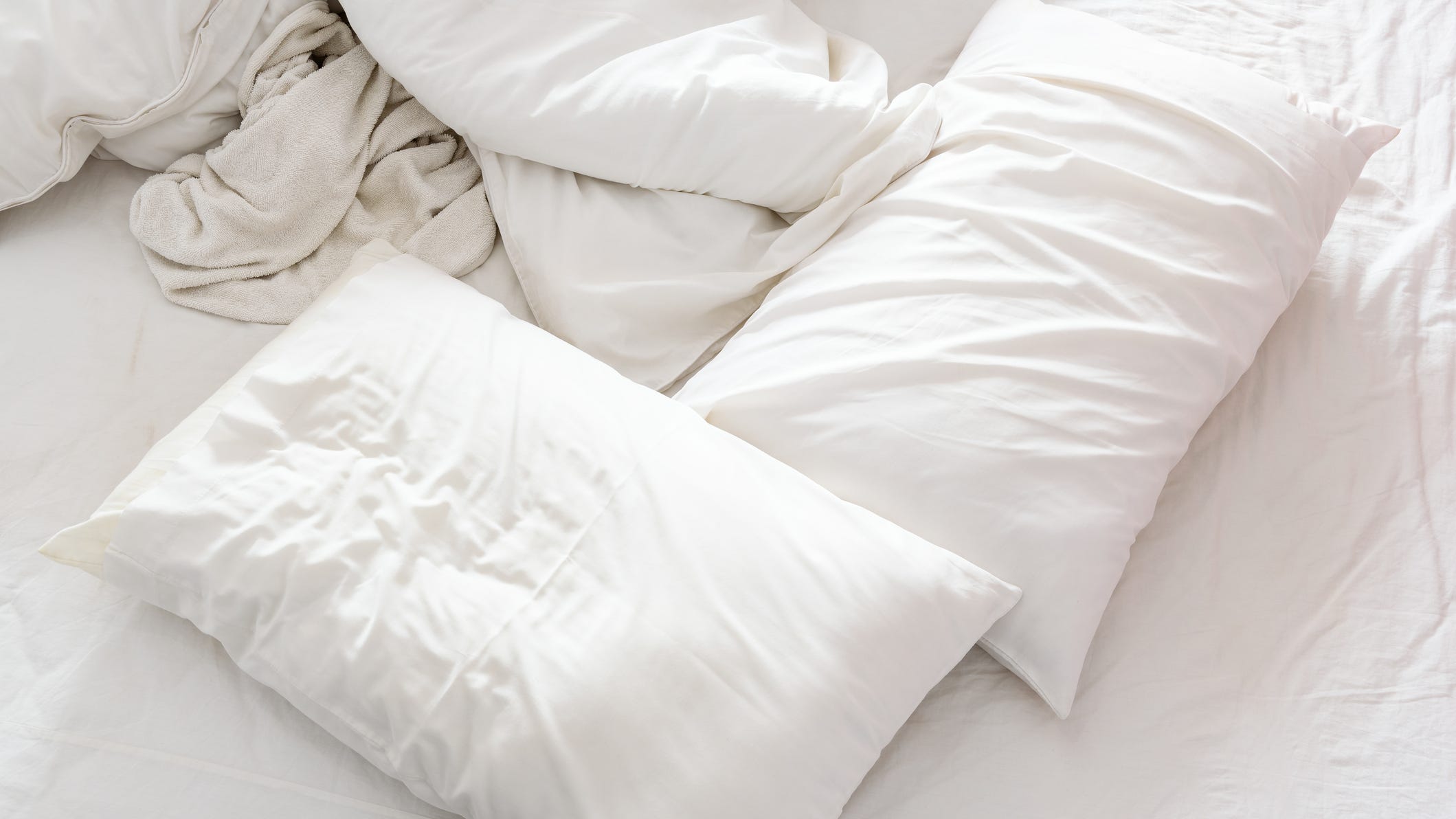 do new pillows need to be washed