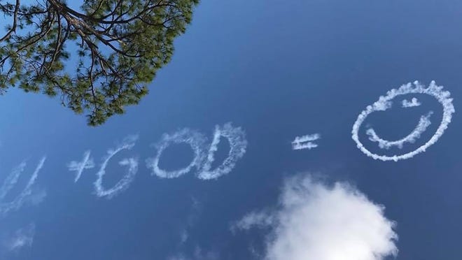 This Pilot Wrote Love God Messages In The Sky Over Naples