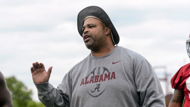 Bo Davis, who previously worked as defensive line coach at the University of Alabama, has been hired as Lions defensive line coach.