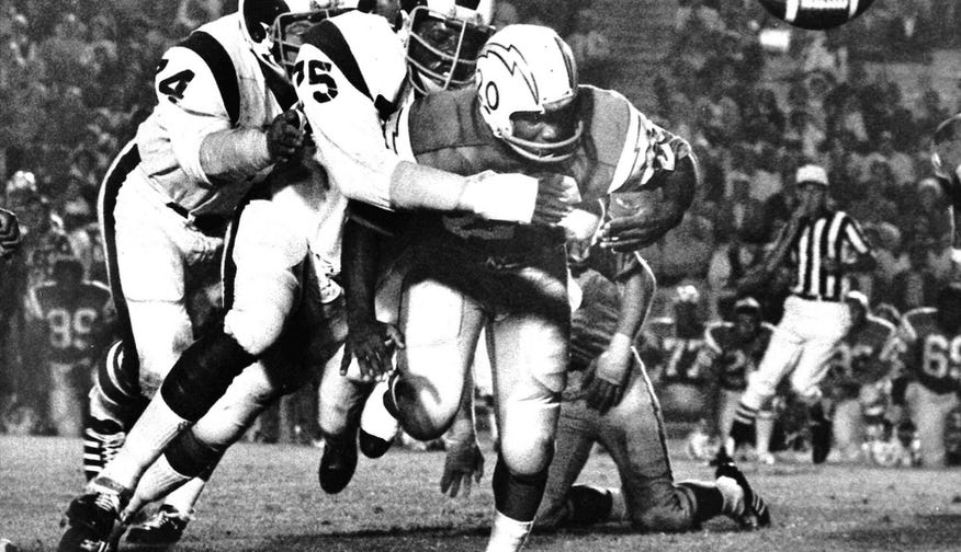 Hall Of Fame De Deacon Jones Dead At 74 Deacon jones los angeles rams white jersey #75 christmas tree ornament hof. wlna webservice gannettdigital com