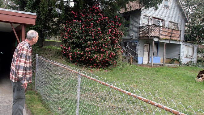 Bob Bonnell lives next door to a Lafayette Avenue home that has been abandoned for years.